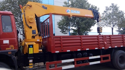 程力隨車吊價格解析 10噸/12噸/14噸配置與市場行情